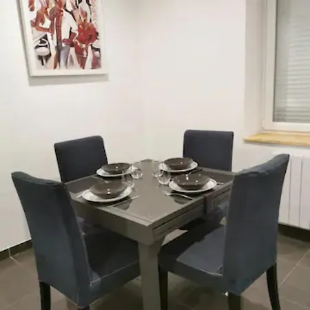 Vip Centre Qg Βιέν